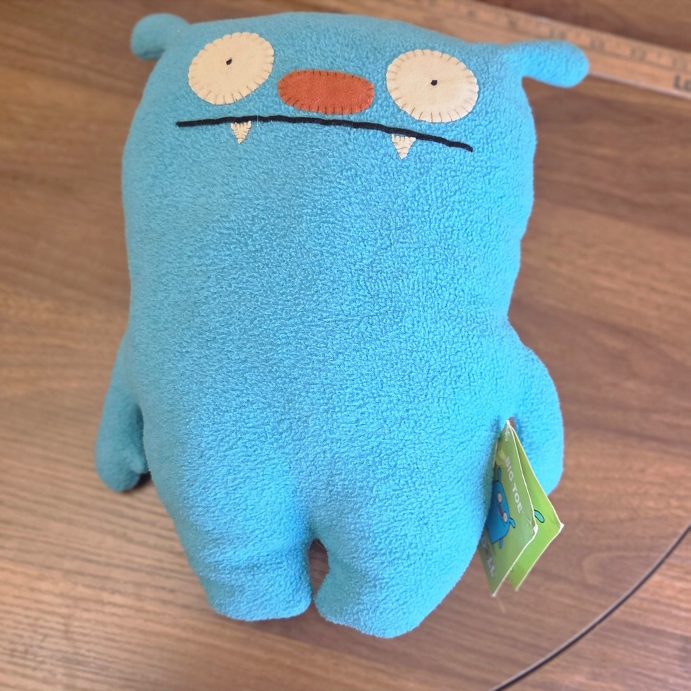 2006 Uglydoll Big Toe 13 Inch Plush Blue Monster